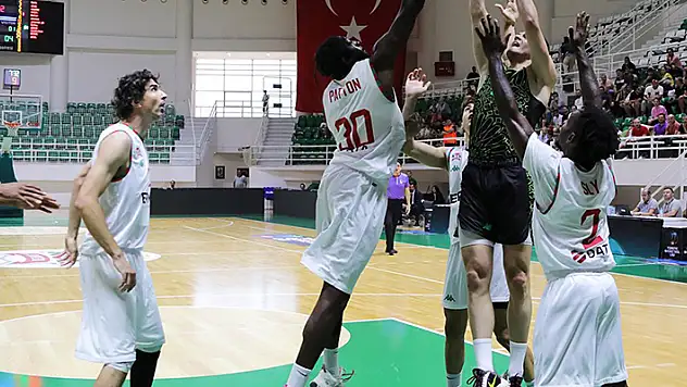 Konya Basket galibiyetle başladı
