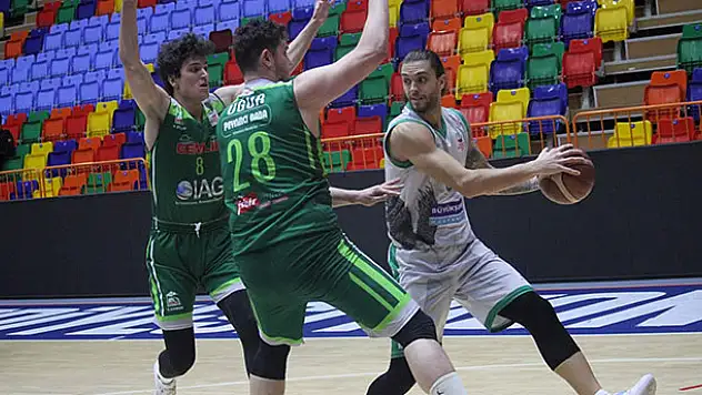 Konya Basket İstanbul seferinde