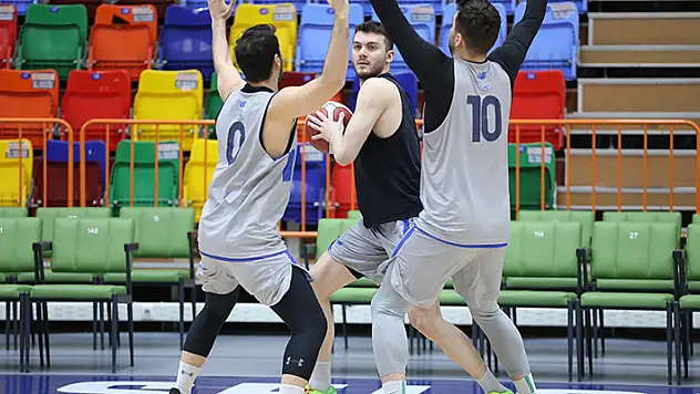 Konya Basket kader sınavında
