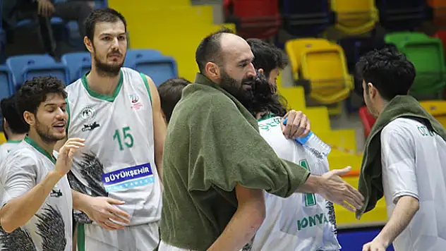 Konya Basket seriye bağladı