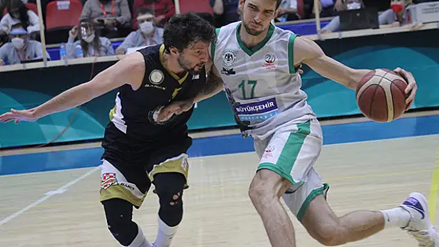 Konya Basket zirve takibinde