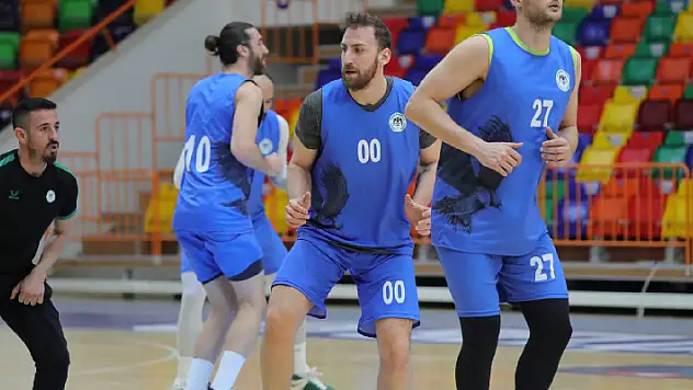 Konya Basket'te tempo yüksek 