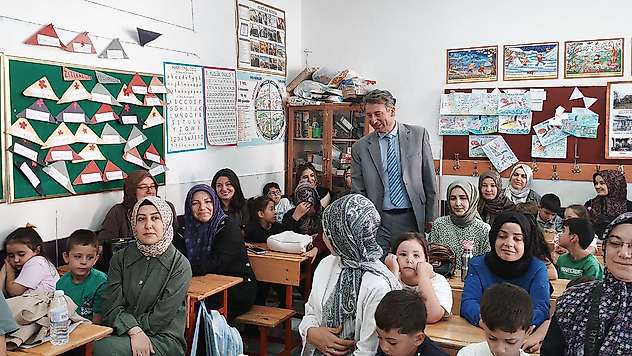 Konya Beyşehir'de minik öğrenciler uyum haftasında ziyaret edildi