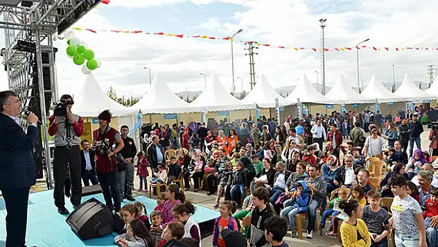 Konya Bilim Festivaline 100 bin ziyaretçi 