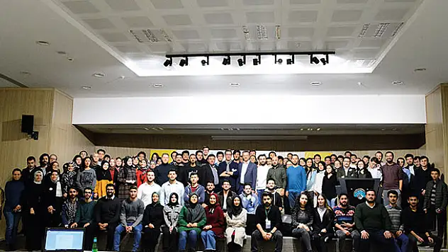 Konya Bilim Merkezinde 'Akıllı Şehir Hackathon' etkinliği yapıldı