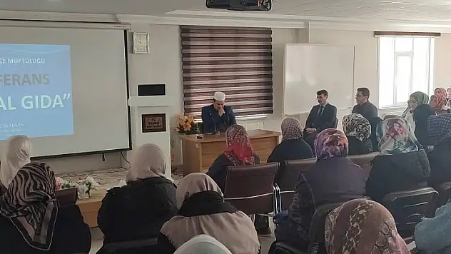 Konya Bozkır'da 'Helal Gıda' konulu konferans