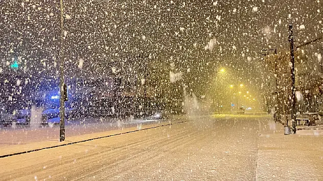 Konya, Burdur, Isparta, Afyonkarahisar ve çevrelerinde yoğun kar bekleniyor!

