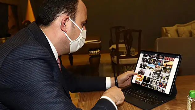 Konya Büyükşehir Belediye Başkanı Altay, AA'nın 'Yılın Fotoğrafları' oylamasına katıldı