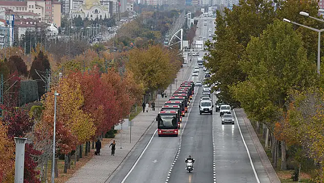 Konya Büyükşehir Belediyesi 107 yeni otobüsü teslim aldı
