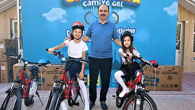 Konya Büyükşehir Belediyesi bu yıl da çocuklara bisiklet vermeye devam edecek! Başvurular başladı 