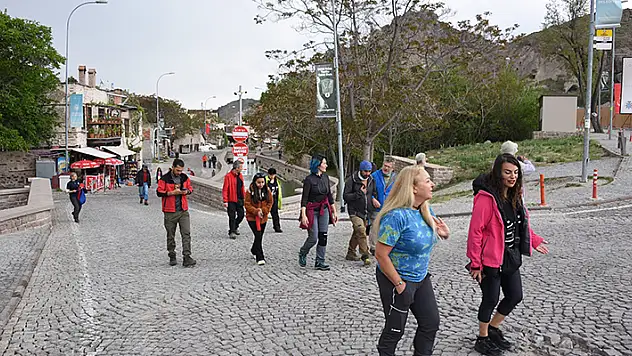 Konya Büyükşehir Belediyesi, doğa turizmi rehberlerini buluşturdu
