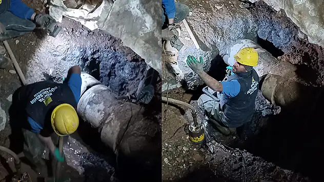 Konya Büyükşehir Belediyesi Hatay'da içme suyu hattını onarıyor