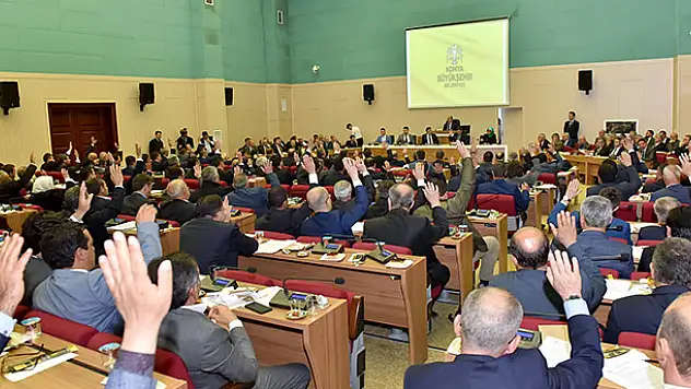 Konya Büyükşehir Belediyesi Meclisi yeni dönemin ilk toplantısını yaptı