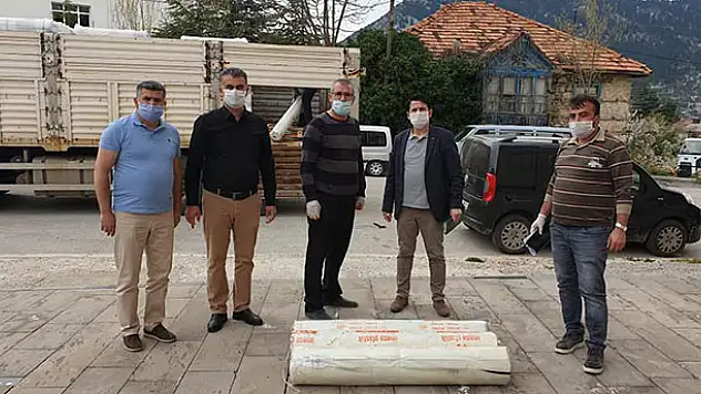 Konya Büyükşehir Belediyesi'nden Derebucak'a çilek üretiminde destek