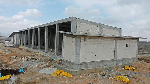 Konya Büyükşehir Belediyesi Sanayi İtfaiye Merkezi hızla yükseliyor
