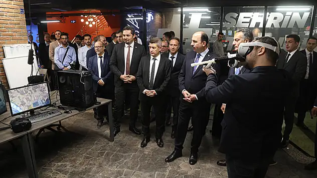 Konya Büyükşehir Belediyesi ve ASELSAN Konya 'EnginHub' ile savunma sanayisine mühendis yetiştiriyor
