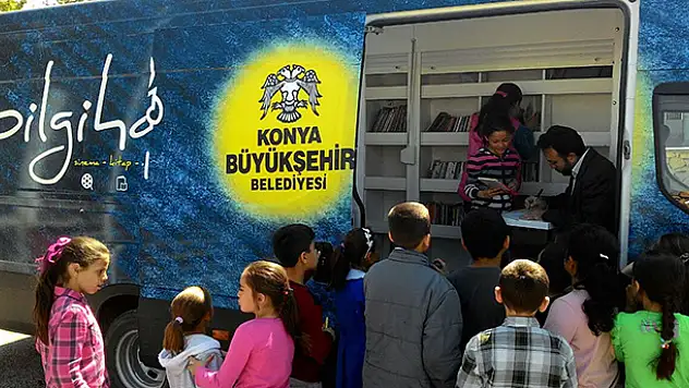Konya Büyükşehir Belediyesinden mobil kütüphane hizmeti