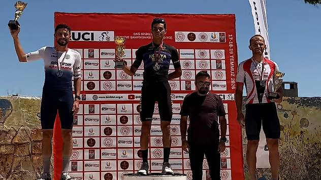 Konya Büyükşehir Belediyesporlu Akpınar'dan önemli başarı