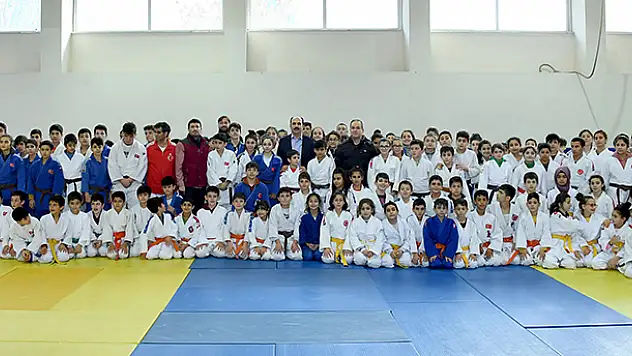 Konya Büyükşehir Belediyespor Fair Play ödülü aldı