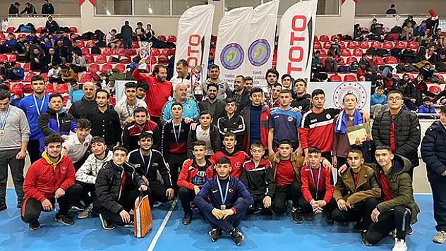 Konya Büyükşehir Belediyespor Kulübü sporcularından judoda 20, güreşte 12 madalya