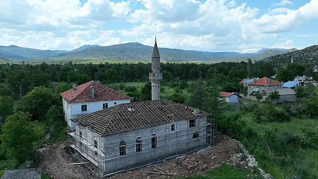 Konya Büyükşehir Beyşehir'deki 120 yıllık camiyi restore ediyor
