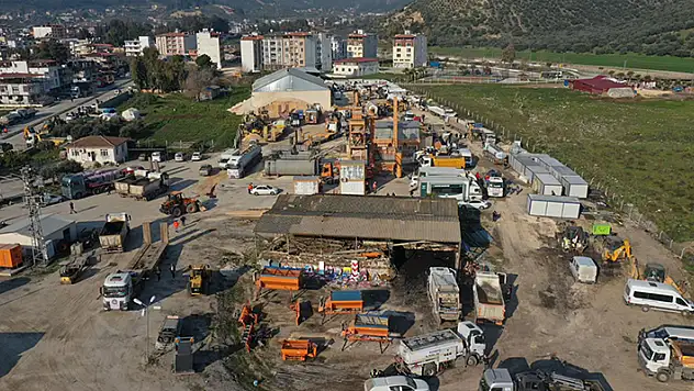 Konya Büyükşehir, bölgede yaygara değil yara sarıyor