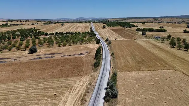 Konya Büyükşehir, Bozkır-Harmanpınar Mahalle yolunu tamamladı
