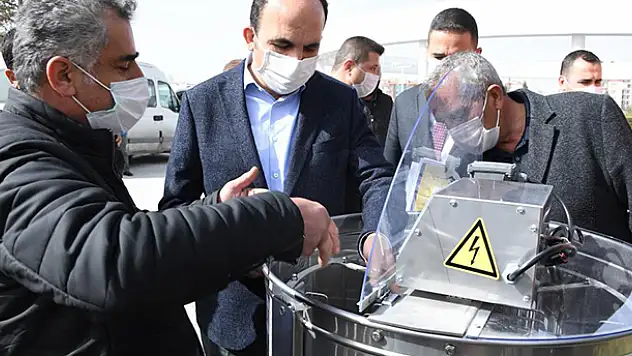 Konya Büyükşehir'den bal üreticilerine 2 milyon liralık ekipman desteği