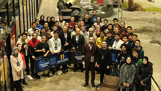 Konya Büyükşehir'den 'Şehri Geleceğe Taşıyan Veri Çözümleri' Datathonu 