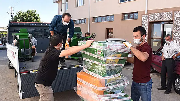 Konya Büyükşehir'den üzüm üreticisine destek