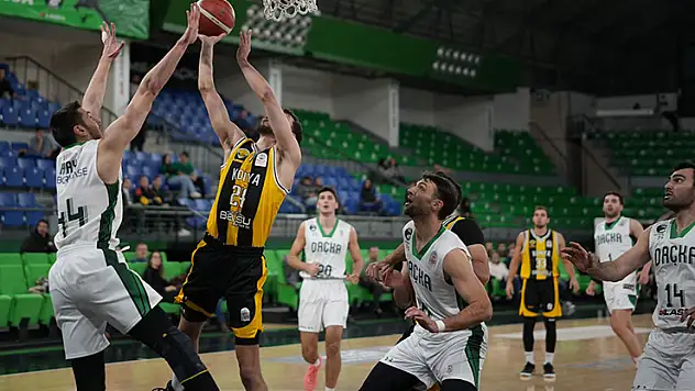 Konya Büyükşehir fark attı, yarı final biletini aldı
