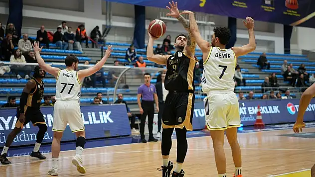Konya Büyükşehir geç uyandı! Son çeyrekteki etkili oyunuyla kazandı