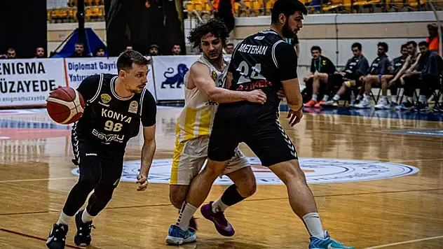 Konya Büyükşehir havlu attı