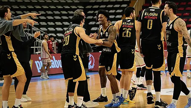Konya Büyükşehir hükmen galip