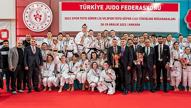 Konya Büyükşehir judoda Süper Lig'e çıktı