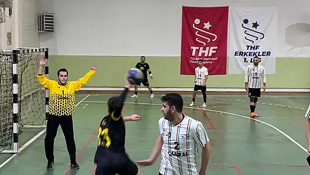 Konya Büyükşehir Karabük'ü ağırlıyor