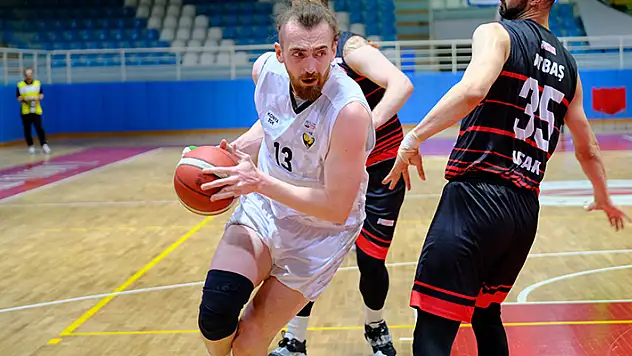 Konya Büyükşehir lideri devirdi, play-off'a yükseldi