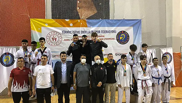 Konya Büyükşehir madalyaları topladı