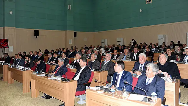 Konya Büyükşehir Meclisi terörü lanetledi