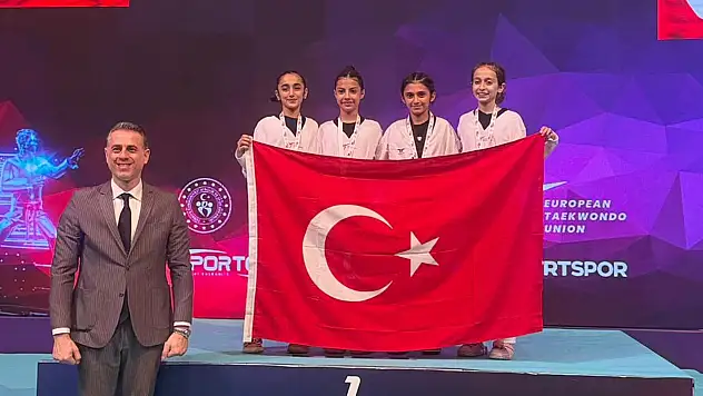 Konya Büyükşehirli Melek Su, üçüncülük kürsüsünde