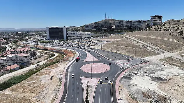 Konya Büyükşehir, Meram Tıp Fakültesi'nde otopark giriş-çıkışlarını daha güvenli hale getirdi