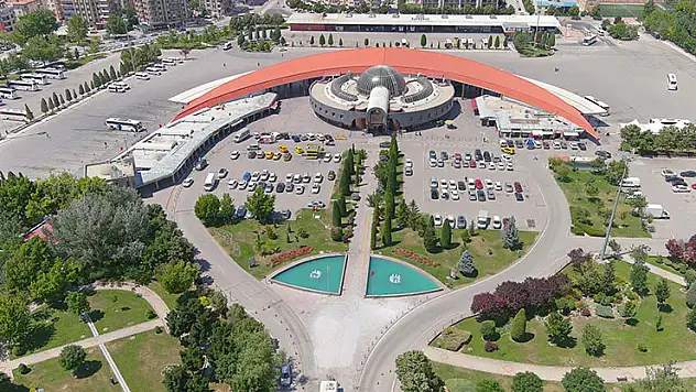 Konya Büyükşehir otogar işletmeciliğinde de model oluyor