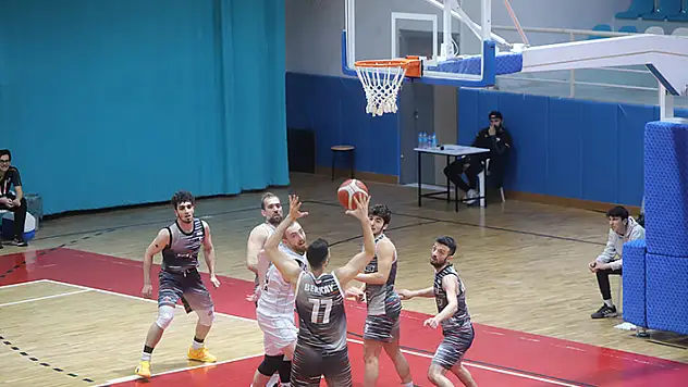 Konya Büyükşehir sahasında yenildi