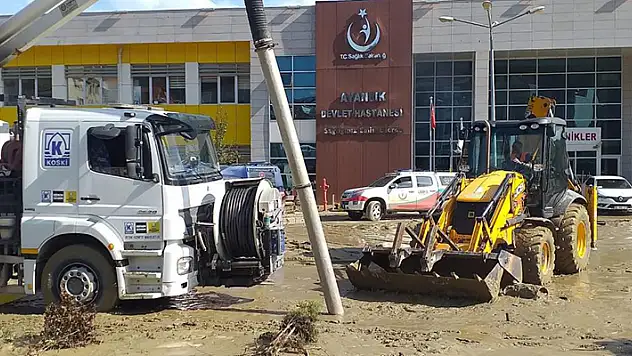 Konya Büyükşehir sel bölgesindeki çalışmalara destek oluyor
