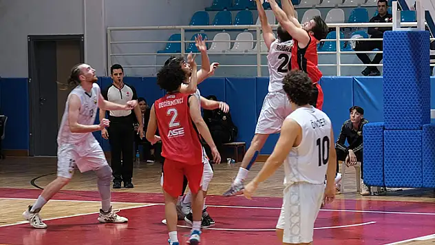 Konya Büyükşehir Uşak'tan eli boş döndü