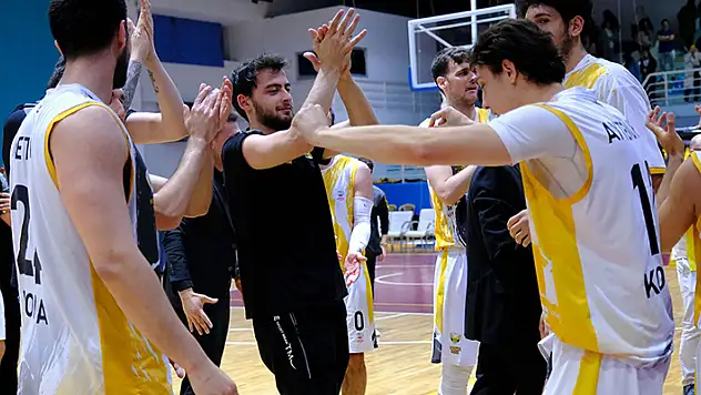 Konya Büyükşehir yarı finalde
