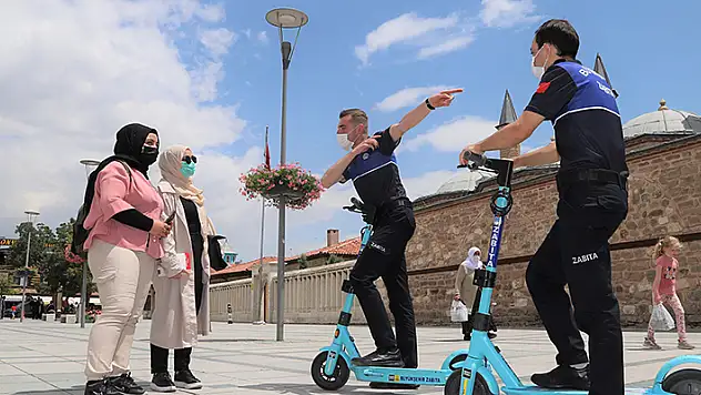 Konya Büyükşehir zabıtası elektrikli scooter ile hizmet veriyor

