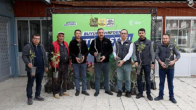 Konya Büyükşehir'den çiftçiye Antep Fıstığı desteği
