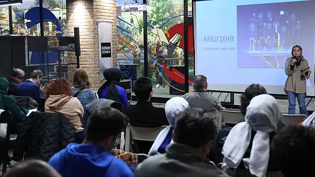 Konya Büyükşehirden 'XYZ Akıllı Kuşaklar Çalıştayı' 