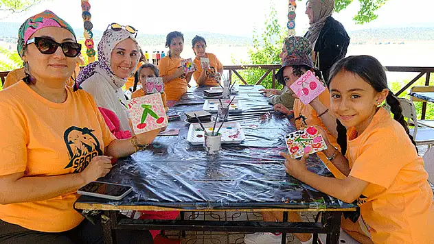 Konya Büyükşehir'in 'Anne-Kız Oyun Kampı' renkli görüntülere sahne oldu